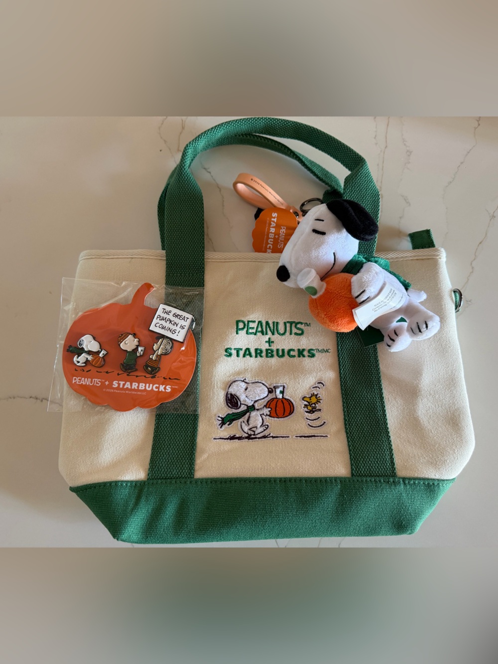 Starbucks x Peanuts Snoopy Bundle – Mini Tote, 3-Pin Set & Keychain